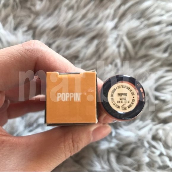 Kylie Cosmetics Lip Gloss - Poppin’ - Picture 2 of 2